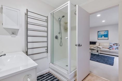 Photo of property in 28 Penguin Drive, Murrays Bay, Auckland, 0630