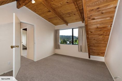 Photo of property in 1/32 Konini Road, Titirangi, Auckland, 0604