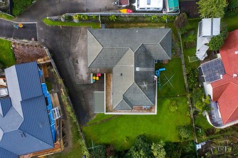 Photo of property in 17 Downing Place, Welcome Bay, Tauranga, 3112