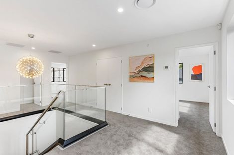 Photo of property in 17b Kathleen Street, Totara Vale, Auckland, 0627