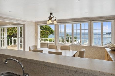 Photo of property in 56 Queen Street, Northcote Point, Auckland, 0627