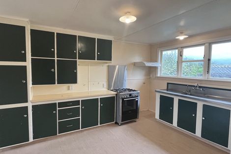 Photo of property in 6 Ayr Place, Hokowhitu, Palmerston North, 4410