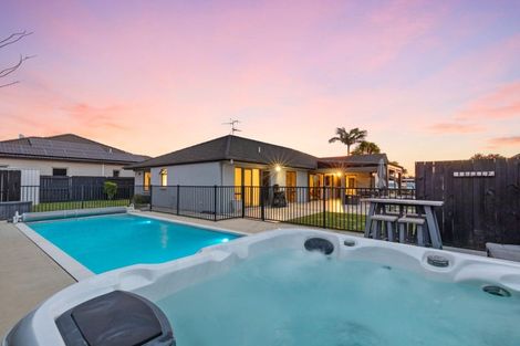 Photo of property in 8 Putaka Place, Papamoa Beach, Papamoa, 3118