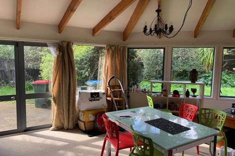 Photo of property in 8a Seaside Avenue, Waterview, Auckland, 1026