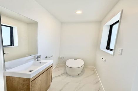Photo of property in 7/6 Woodhouse Place, West Harbour, Auckland, 0618