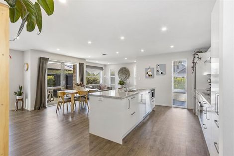 Photo of property in 4 Meyer Crescent, Halswell, Christchurch, 8025