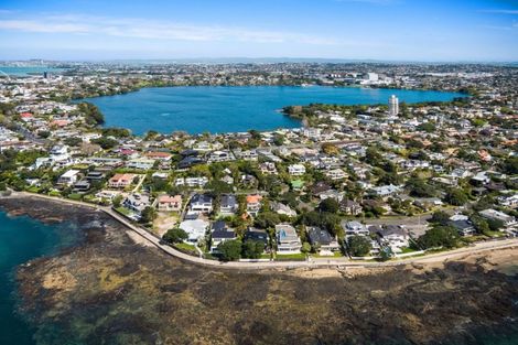 Photo of property in 7 Audrey Road, Takapuna, Auckland, 0620