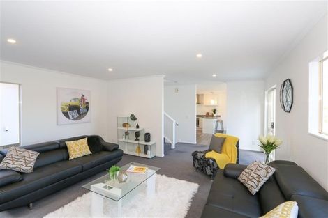 Photo of property in 2/33 Hawker Street, Mount Victoria, Wellington, 6011