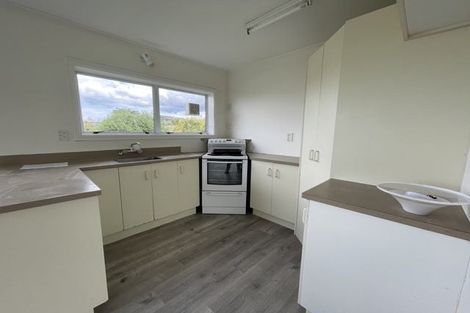 Photo of property in 106 Lincoln Park Avenue, Massey, Auckland, 0614