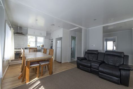 Photo of property in 1/52 Takanini Road, Takanini, 2112