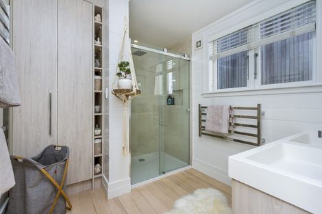 Photo of property in 103 The Esplanade, Manly, Whangaparaoa, 0930