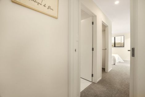 Photo of property in 25 Waruhia Crescent, Rototuna North, 3281