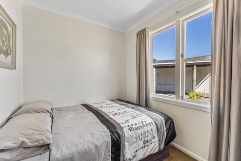 Photo of property in 10 Robert Mckeen Street, Otaki Beach, Otaki, 5512