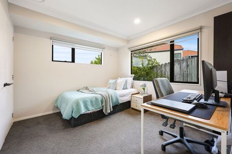 Photo of property in 1/14 Kells Place, Botany Downs, Auckland, 2010