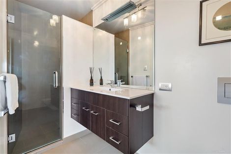 Photo of property in 21 Bayview Park Lane, Orewa, 0931