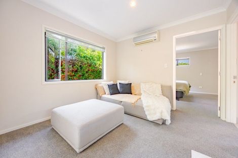 Photo of property in 49a Avenue Road, Greenmeadows, Napier, 4112