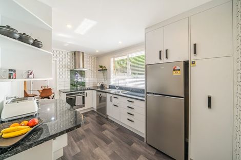 Photo of property in 2/22 Burns Grove, Trentham, Upper Hutt, 5018