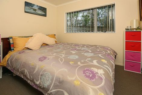 Photo of property in 25 Simpson Road, Ranui, Auckland, 0612