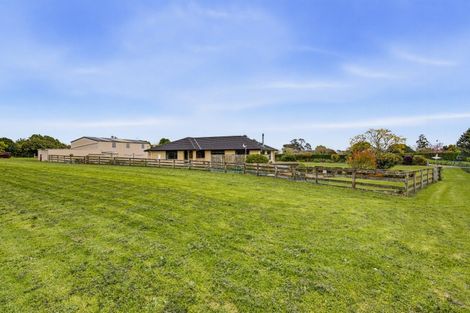 Photo of property in 53 Pohutukawa Drive, Levin, 5571