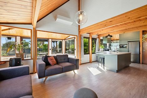 Photo of property in 21 Rata Street, Upper Vogeltown, New Plymouth, 4310