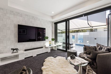 Photo of property in 1 Weona Place, Westmere, Auckland, 1022