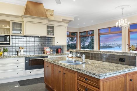 Photo of property in 49 Seaview Avenue, Northcote, Auckland, 0627
