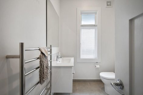 Photo of property in 5 Regent Street, Palmerston North, 4414