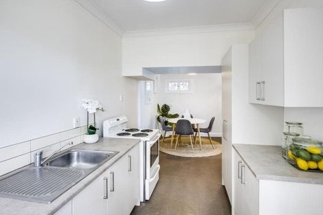 Photo of property in 205 Lascelles Street, Saint Leonards, Hastings, 4120