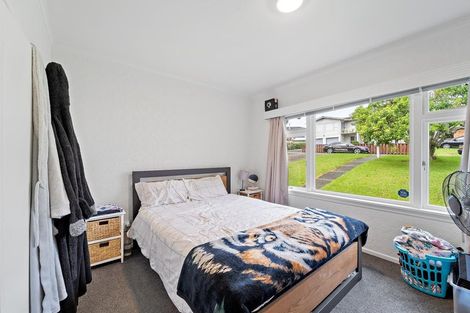 Photo of property in 64 Sherwood Avenue, Te Atatu South, Auckland, 0610