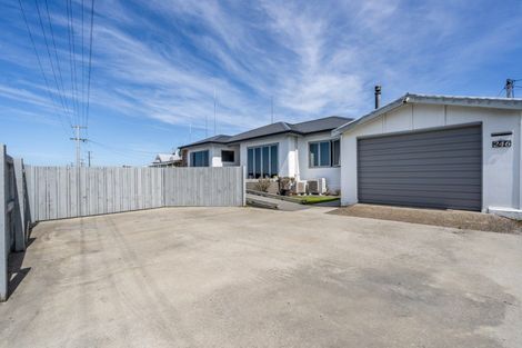 Photo of property in 246 Marine Parade, Bluff, 9814