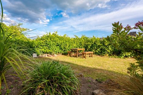 Photo of property in 6 Shelley Street, Napier South, Napier, 4110