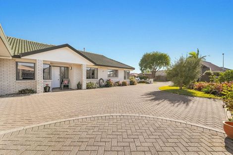 Photo of property in 4 Fuchsia Place, Mount Maunganui, 3116