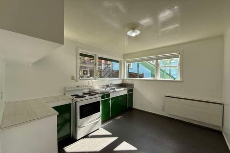 Photo of property in 37 Revans Street, Miramar, Wellington, 6022