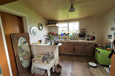 Photo of property in 1262 Kaka Point Road, Kaka Point, 9271