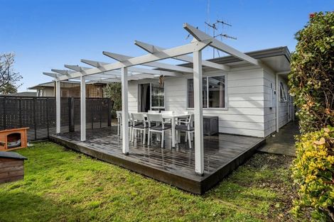 Photo of property in 15b Queen Road, Bellevue, Tauranga, 3110