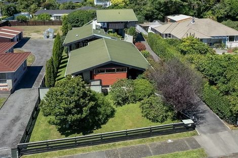 Photo of property in 30 Rata Street, Waikanae, 5036