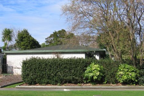 Photo of property in 74 Buick Crescent, Awapuni, Palmerston North, 4412