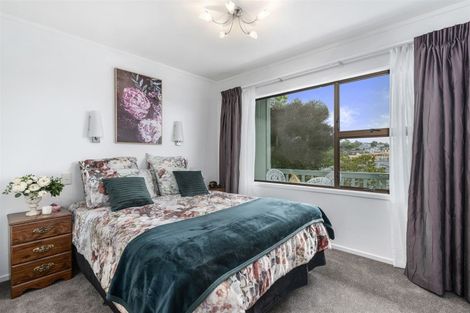Photo of property in 1/67 Browns Bay Road, Browns Bay, Auckland, 0630