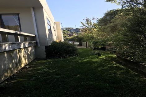 Photo of property in 8 Adelie Place, Murrays Bay, Auckland, 0630