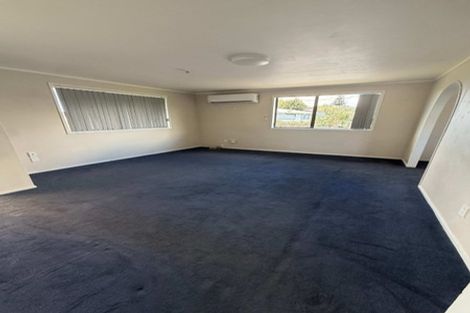 Photo of property in 16 Antalya Place, Manurewa, Auckland, 2102