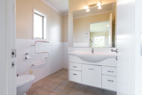 Photo of property in 92 Cambridge Road, Hillcrest, Hamilton, 3216