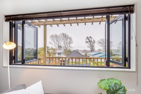 Photo of property in 1/37 Parnell Street, Fairfield, Lower Hutt, 5011