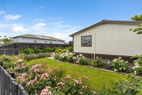 Photo of property in 68 Grey Street, Woodville, 4920