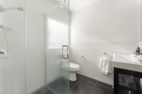 Photo of property in 379b Oceanbeach Road, Mount Maunganui, 3116