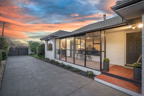 Photo of property in 53 Tuckers Road, Redwood, Christchurch, 8051