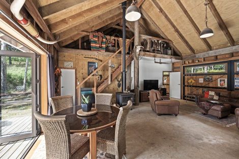 Photo of property in 42 Oyster Point Road, Kaukapakapa, Warkworth, 0984