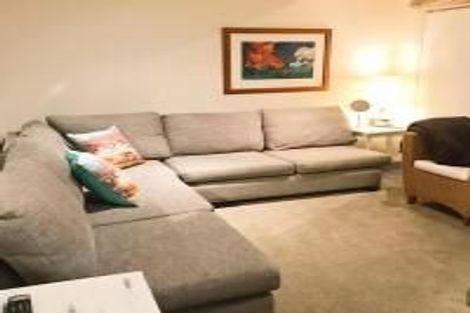 Photo of property in 23a Bournemouth Terrace, Murrays Bay, Auckland, 0630