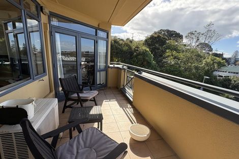 Photo of property in 2c/7-11 Bute Road, Browns Bay, Auckland, 0630