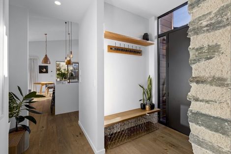 Photo of property in 3 Mcqueen Place, Arthurs Point, Queenstown, 9371