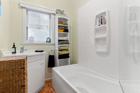 Photo of property in 76 Revans Street, Featherston, 5710